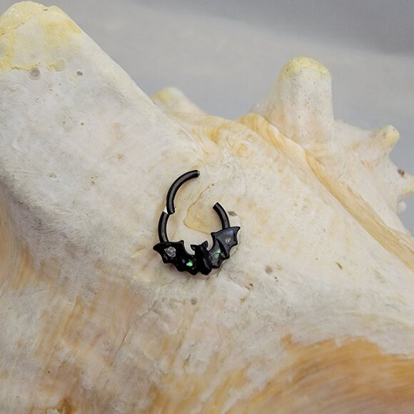 16G Black PVD coated Bat Hinged Segment Ring insert 5/16 8mm NWT piercing septum - Picture 2 of 2